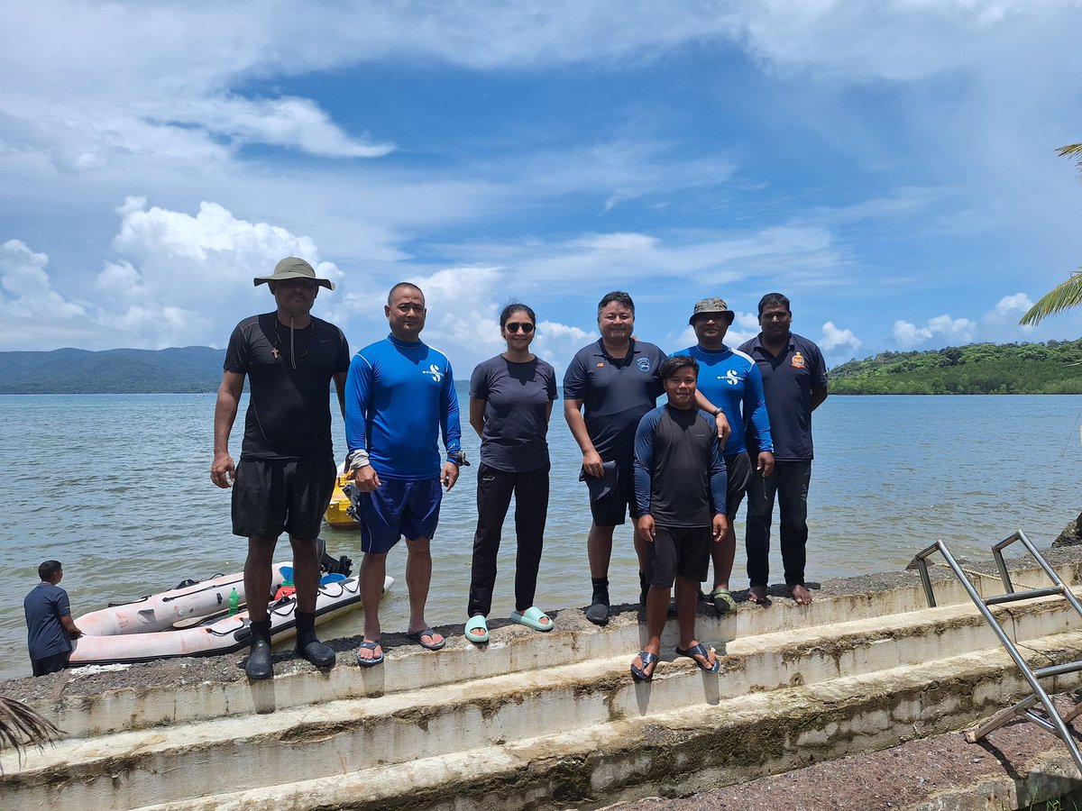 manabhardwaj's tweet photo. #Sundayfeeling 
#IncredibleAndaman
#ScubaDiving
#WithTheTeam
@AndamanPolice https://t.co/0Lob4znMK8