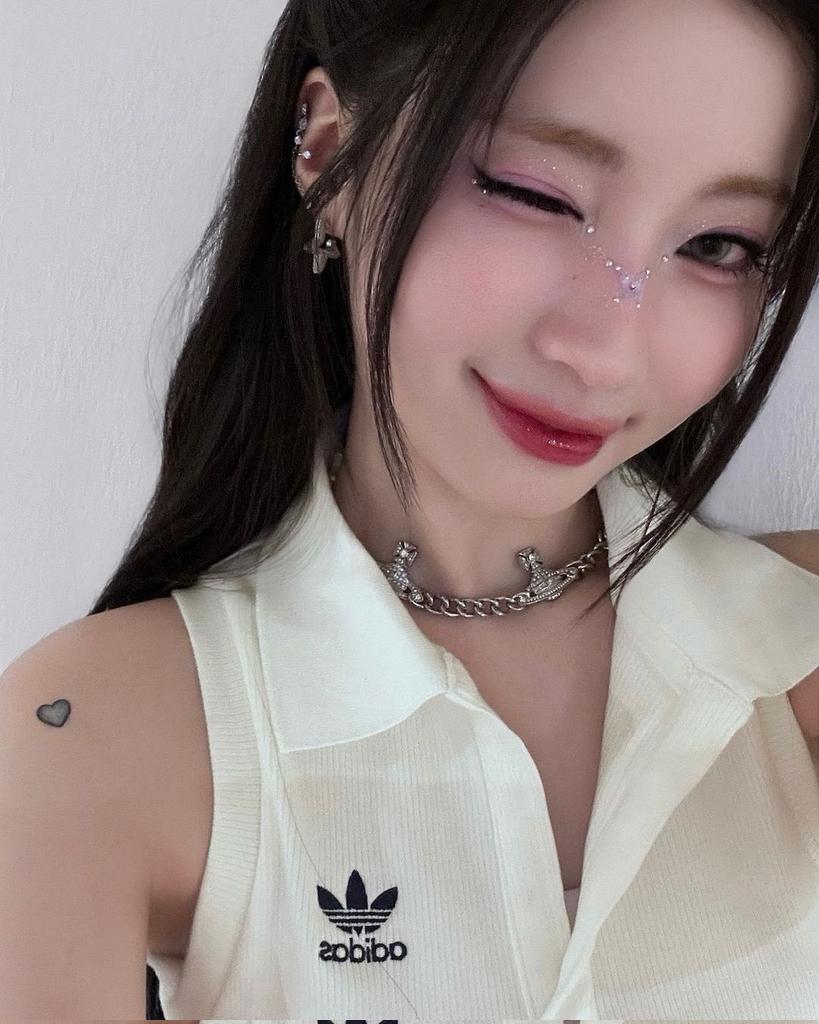 ASA_BAEMONS's tweet photo. [ #핑크아사 🌸🩷 ] 

Cutesy!

#ASA #ENAMIASA #KIMASA
#아사 #アサ #榎並杏紗 #김아사 
#베이비몬스터 #BABYMONSTER 
#본스티즈 #MONSTIEZ https://t.co/RTrZA4wyQO
