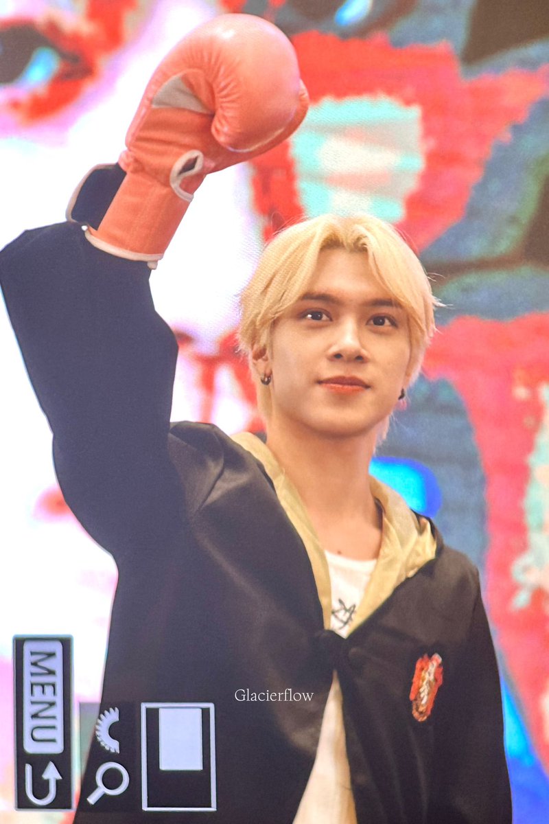 glacierflow99's tweet photo. 240825

#WayV #HENDERY #黄冠亨 #헨드리 https://t.co/fd62w1fIqm