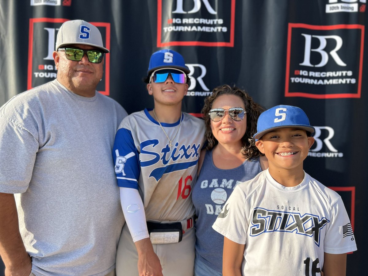 _1_Percent_'s tweet photo. Big Recruits Prospects. Players and their families https://t.co/XIvEy9VgkQ