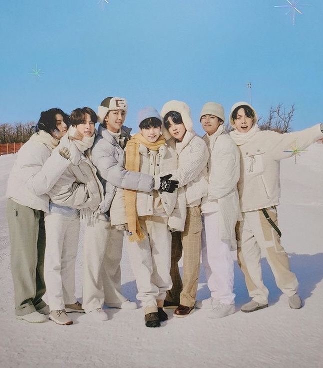 seokjinmylabsss's tweet photo. rt and reply :

WE LOVE YOU YOONGI
ARMYS PRIDE YOONGI 
BTS IS 7
WE LOVE YOU BTS
OUR BELOVED YOONGI
ARMYS LOVE YOONGI https://t.co/RKsDOFZYhL