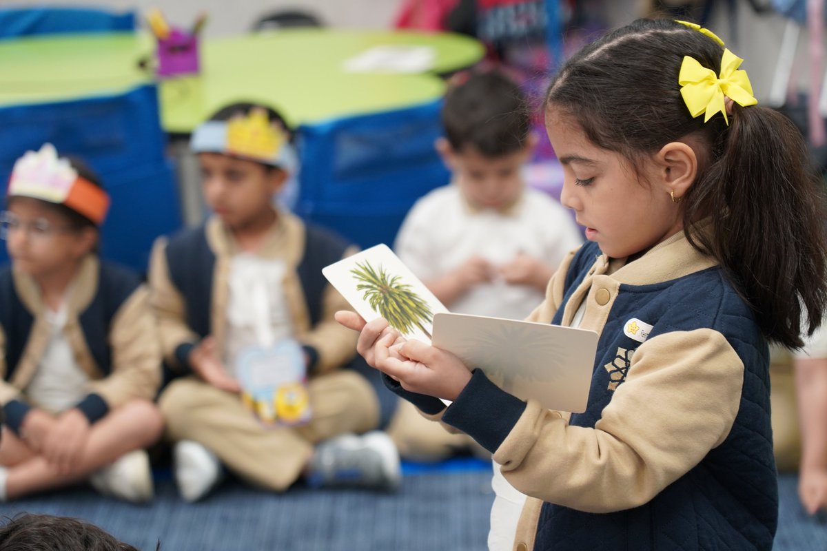 DAS_Schools's tweet photo. في برنامج السنوات الابتدائية #PYP تركز مرحلة رياض الأطفال على عدة محاور متجاوزة المواد،والتي توفر منهجًا لاستكشاف المعرفة كما يتم دمج أسئلة الأطفال في تخطيط البرنامج لجعلهم متعلمين مدى الحياة من خلال دمج التعلم القائم على اللعب،والتقصي، لإيجاد الدافع للتعلم في دروسهم اليومية https://t.co/wSDCRMUXsw