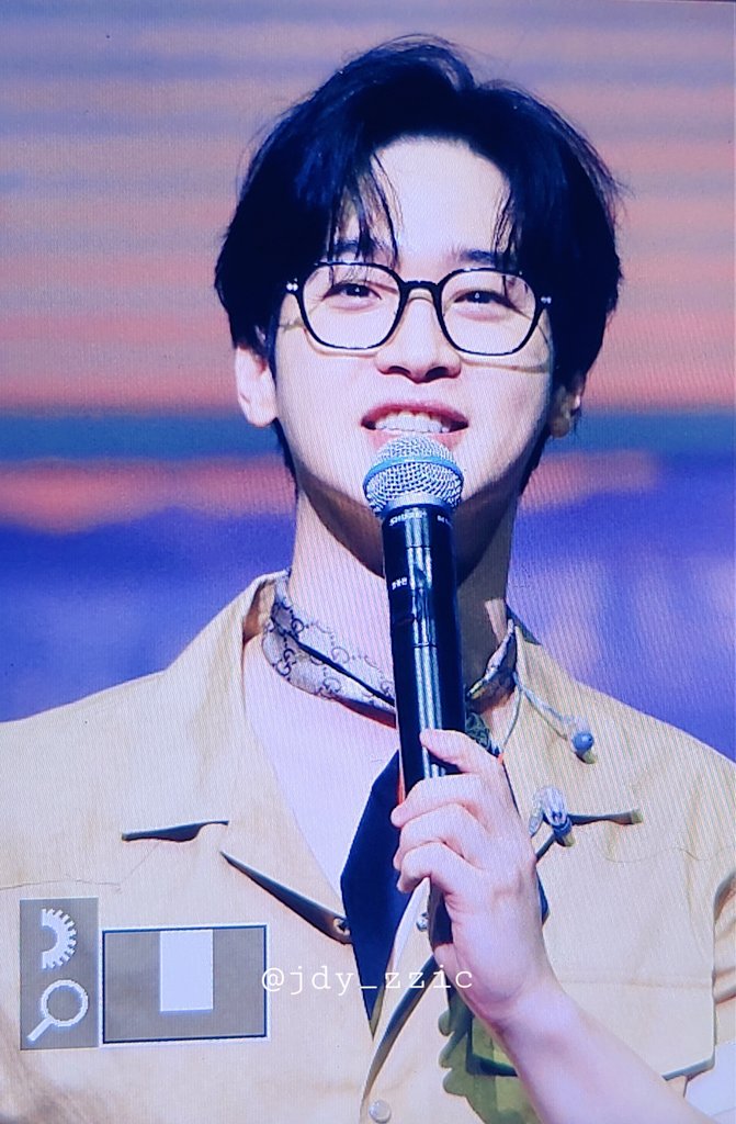 jdy_zzic's tweet photo. 240825 report of love 아니 진짜 좋은사람 노래 가사 주인공 같음 #장동윤 #장동윤_찍어요 https://t.co/G5KIxAZLCi