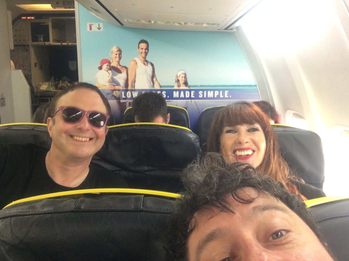 On our way to Edinburgh for the ⁦<a href="/ShaneMacGowan/">Shane MacGowan</a>⁩ tribute ⁦with ⁦<a href="/croninmusic/">Cronin Music</a>⁩ ⁦<a href="/CroninJohnny/">Johnny Cronin</a>⁩