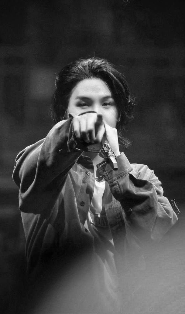 بمیرم برات:)
YOONGI DID NOT DISAPPOINT ARMYS
YOU DID NOT DISAPPOINT US YOONGI
WE LOVE YOU YOONGI
WE TRUST YOU YOONGI
FUTURES GONNA BE OKEY
#ARMYStandsWithSuga
#ARMYFOREVERBANGTANFOREVER