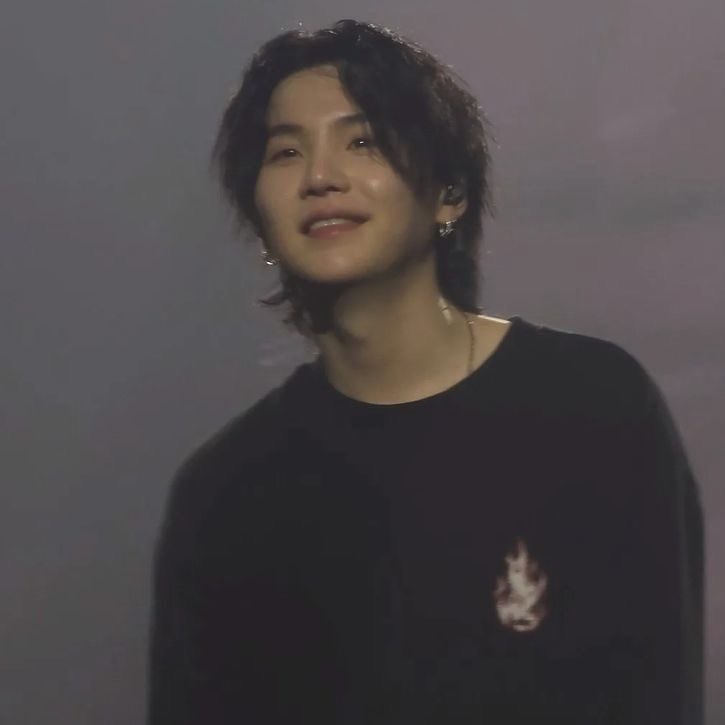 17gyuplace's tweet photo. RT + REPLY 

YOONGI DID NOT DISAPPOINT ARMYS
YOU DID NOT DISAPPOINT US YOONGI
WE LOVE YOU YOONGI
WE TRUST YOU YOONGI
FUTURES GONNA BE OKEY
#ARMYStandsWithSuga
#ARMYFOREVERBANGTANFOREVER https://t.co/VS4WLKP3C0
