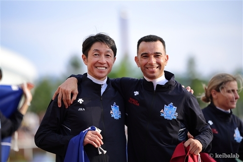 keibalab's tweet image. WASJで2位だった武豊騎手
「勝って優勝かなと思いましたが、モレイラ騎手にレース前、エゾダイモンの癖を教えて損したなという感じです。

(初日下位で)今年は無理かなと思っていましたが初老ジャパンとして頑張りました。来年も出られるように頑張っていきたいなと思います」
keibalab.jp/db/jockey/0066…