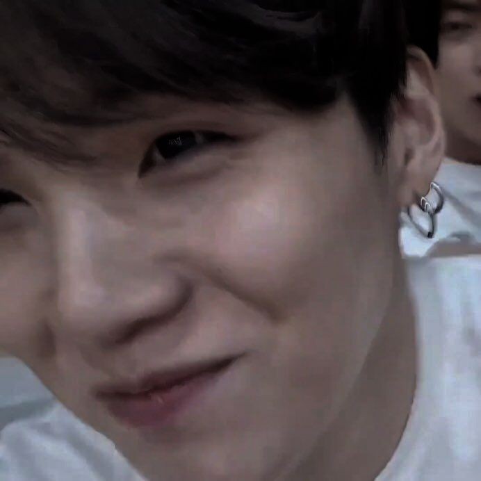 قلب من تو باعث لبخند منی منظورت چیه ؟؟؟هیچ چیزی تقصیر تو نبود و نیست قلب من
YOONGI DID NOT DISAPPOINT ARMYS
YOU DID NOT DISAPPOINT US YOONGI
WE LOVE YOU YOONGI
WE TRUST YOU YOONGI
FUTURES GONNA BE OKEY
#ARMYStandsWithSuga
#ARMYFOREVERBANGTANFOREVER