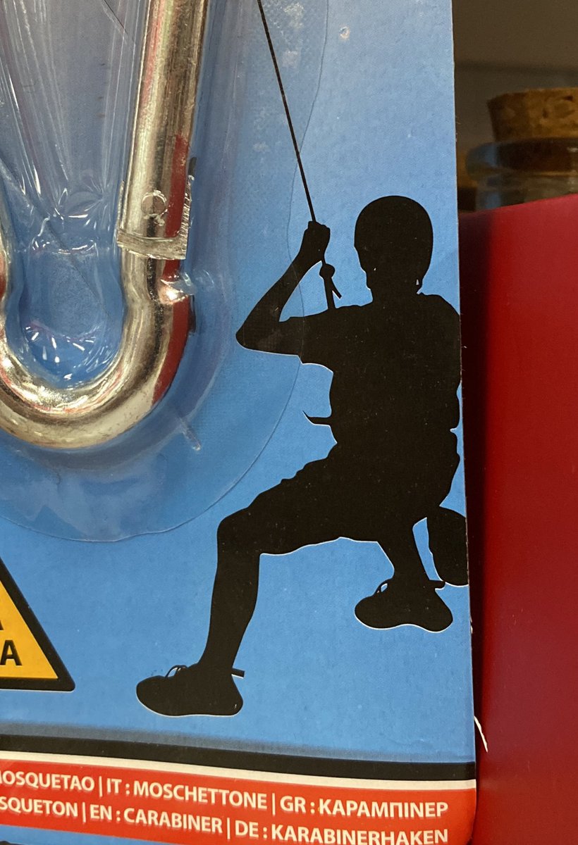 HoyDesign's tweet image. Mari Carmen, ¿a qué te refieres cuando hablas de diseño ético?

Pues, por ejemplo, a no hacer cosas como esta