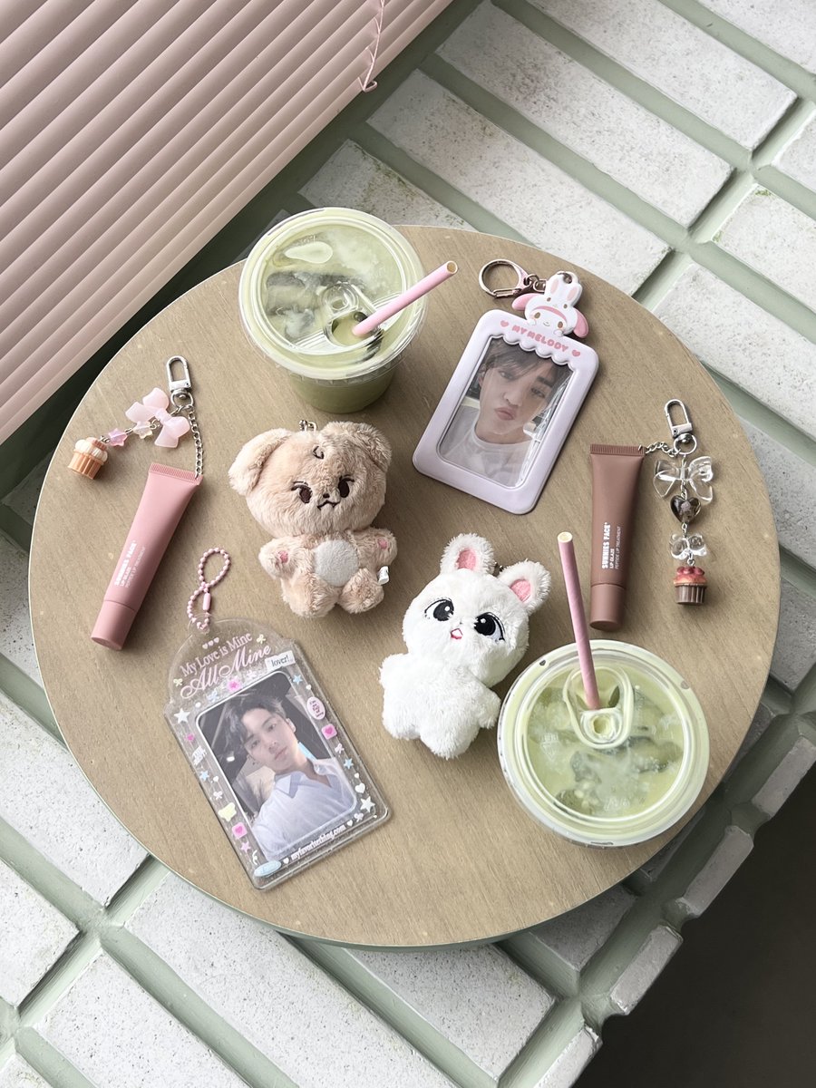 ★ ༘⋆ tweet media