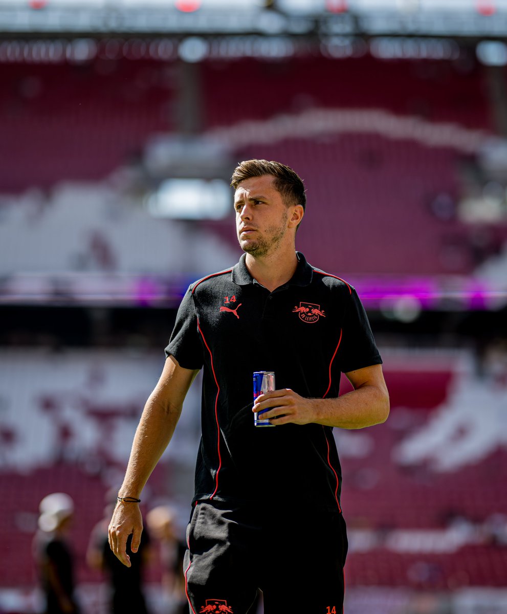 RBLeipzig's tweet image. Comeback des Tages!

Nach seiner Knie-OP Ende Juli kehrte Christoph #Baumgartner im Spiel #RBLBOC zurück auf den Platz!

Unsere Nummer 14 ist in der 86. Spielminute für @LoisOpenda eingewechselt worden. 

Auf Instagram schreibt Baumi: 
"Geiles Gefühl wieder mit den Jungs am Platz
