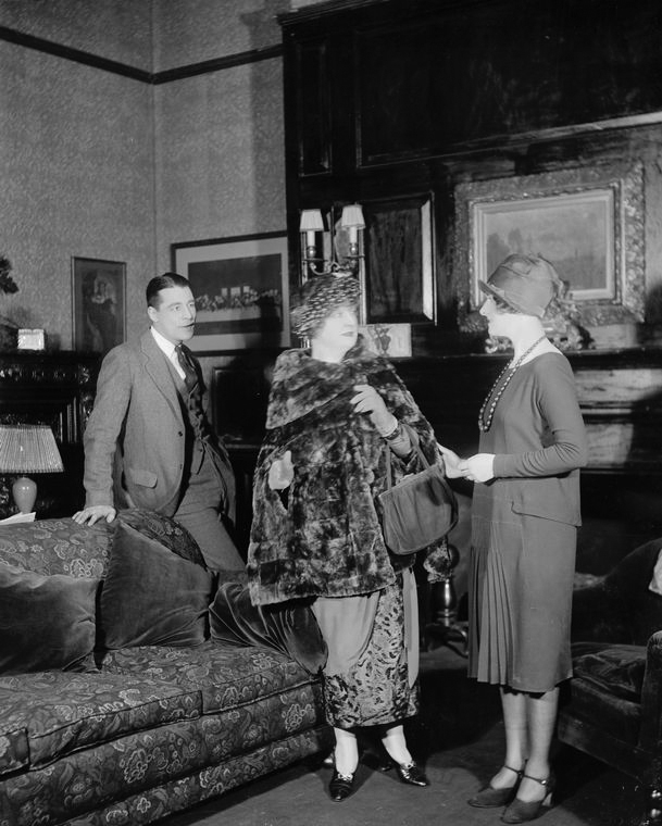 The Silver Cord @ Finborough Theatre (@silvercordplay) on Twitter photo Some more incredible stills from the 1926 New York Production of The Silver Cord!
🗓 3 September - 28 September
📍<a href="/Finborough/">Finborough Theatre</a>
🎟 #linkinbio
Vandamm Studio ©The New York Public Library for the Performing Arts
#londontheatre #finborough #1920sTheatre #SidneyHoward #ClassicPlays Some more incredible stills from the 1926 New York Production of The Silver Cord!
🗓 3 September - 28 September
📍<a href="/Finborough/">Finborough Theatre</a>
🎟 #linkinbio
Vandamm Studio ©The New York Public Library for the Performing Arts
#londontheatre #finborough #1920sTheatre #SidneyHoward #ClassicPlays