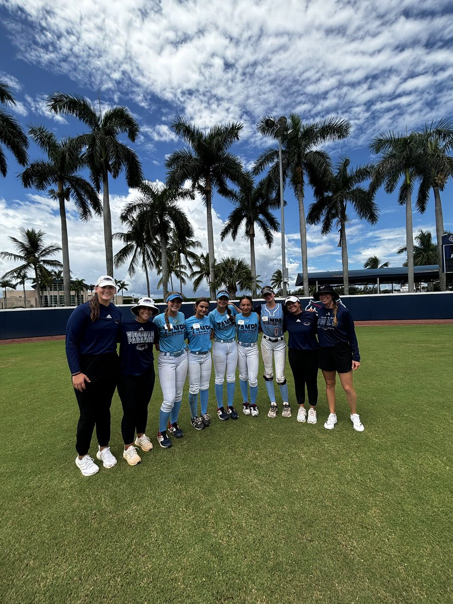 Had a great time at the <a href="/FAUSoftball/">Florida Atlantic Softball</a> camp this weekend!! thank you <a href="/CoachJordanSB/">Jordan Clark</a> <a href="/CoachPetikS/">Shelby Petik</a> and other coaches for an awesome camp.