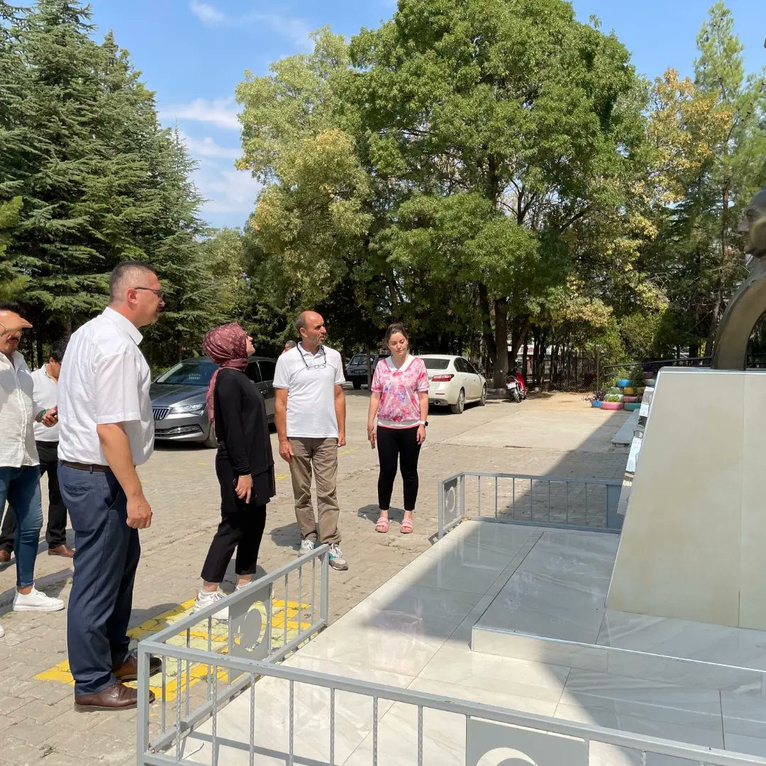 sivaslimem's tweet photo. Sivaslı Kaymakamı Sayın Ayşegül EFE ve İlçe Milli Eğitim Müdürümüz İlker YELKEN, 2024-2025 eğitim ve öğretim yılı öncesinde bakım ve onarım çalışmaları tamamlanan ve devam eden okullarımızı ziyaret ettiler. #sivaslımem @usakilmem @halilyucel6060 @ilkeryelken45 https://t.co/bMXk4GKyM1