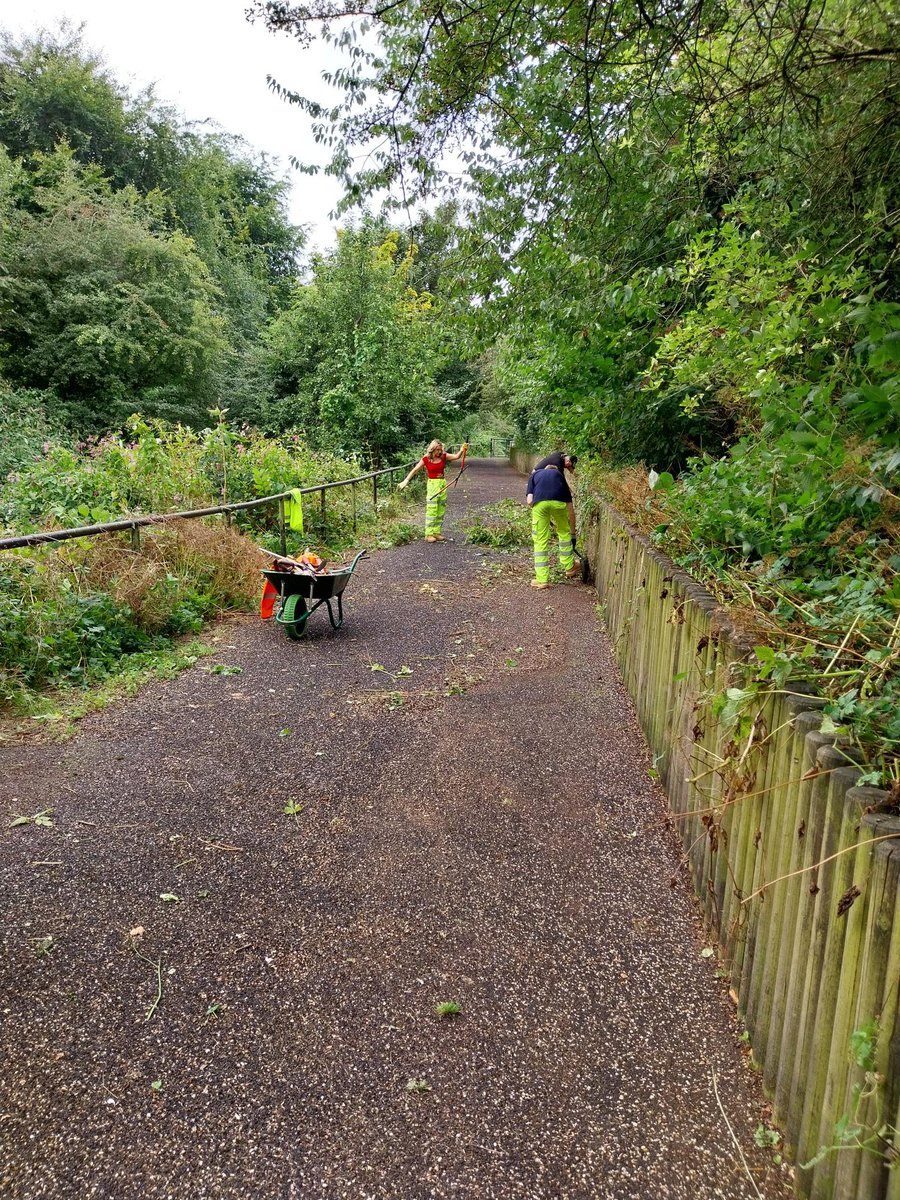 Thanks to Saffron &amp; the 3 other staff from <a href="/AEYatesLtd/">A E Yates Ltd.</a> for volunteering at Blackleach last week. Great help