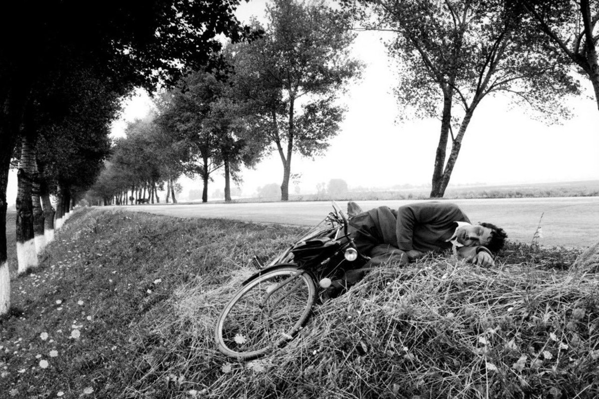 içi boş bir cümleyi isimlendiremezsin.  bir anlam ifade etmediği sürece saçmadır. – peki ya boşluk ?