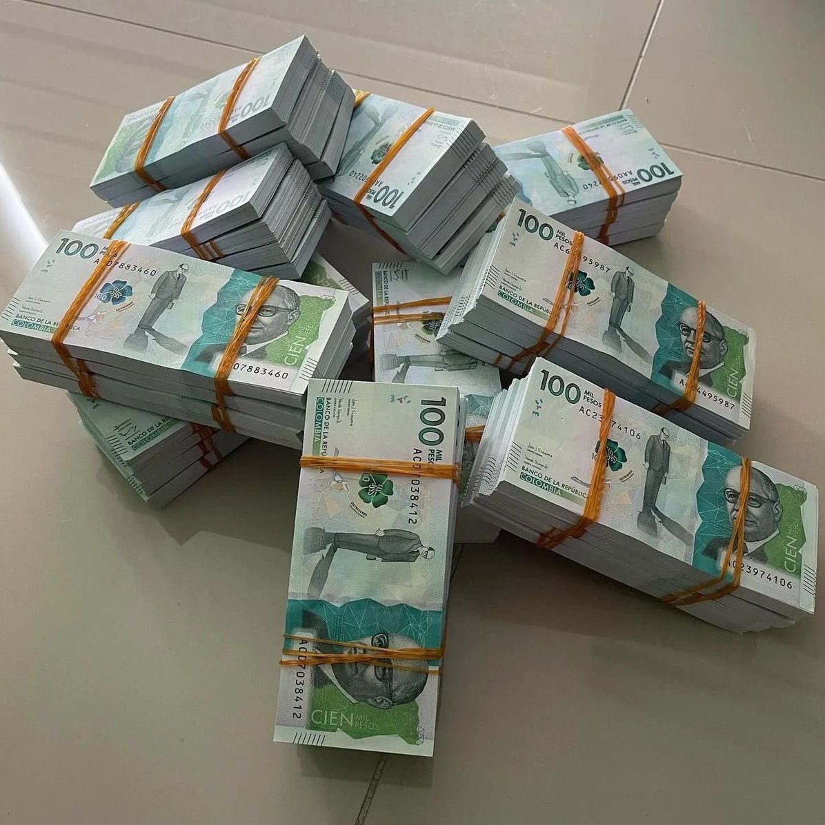 Mechitascasmont's tweet image. 😡 ESTÁN #COMPRADOS ENTES CONTROL DEL PAÍS PARA QUE NO HAYA UNA SOLA #CAPTURA_POR_CORRUPCIÓN?
@Petrogustavo @FiscaliaCol @PGN_COL @CGR_Colombia @CorteSupremaJ @SenadoGovCo @CConstitucional @MinjusticiaCo @consejodeestado @USAGov @CamaraColombia @MarioDB @NoticiasCaracol  @CIDH