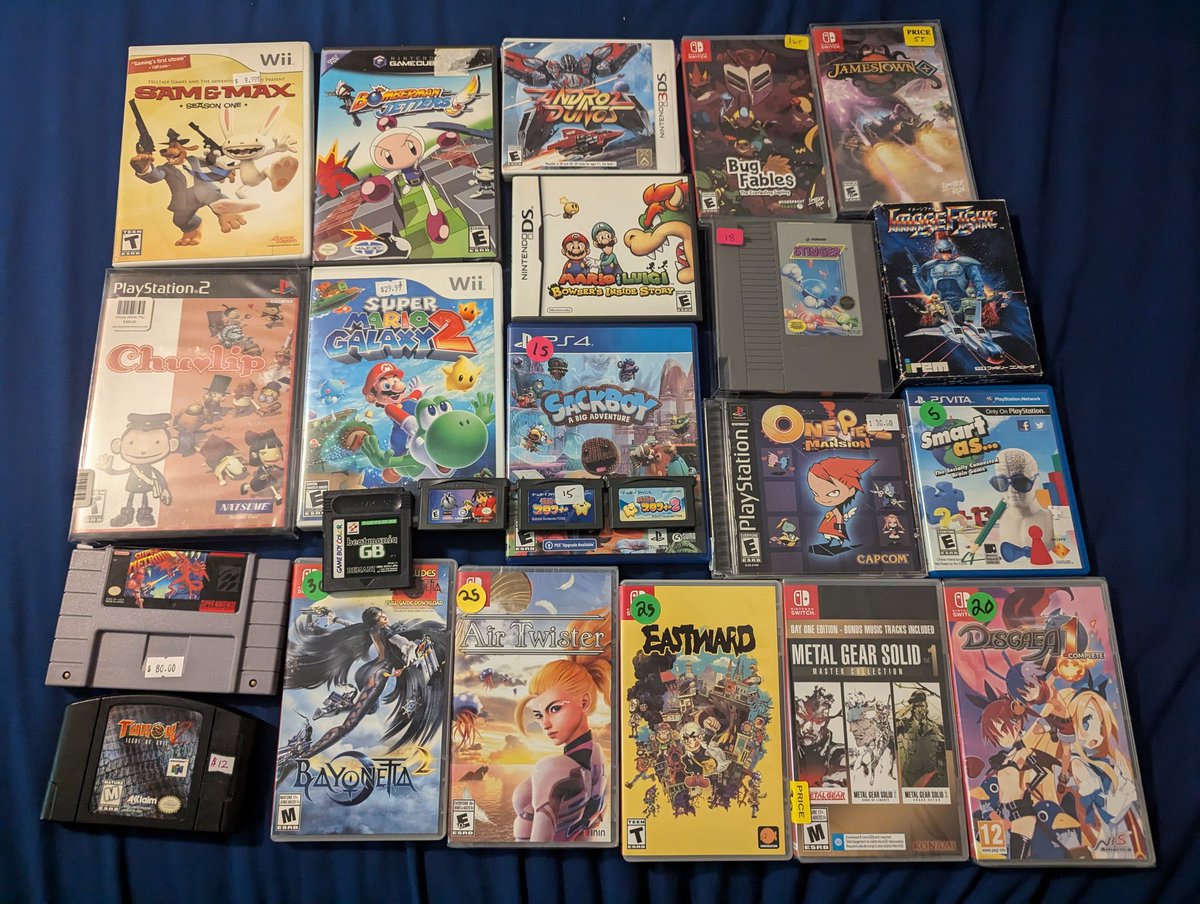 night_owlll's tweet photo. retro world expo 2024 haul that can finally fit in 1 image

additional thanks to @FFClassicGaming for letting me deface a $300 sealed PS2 game live on camera for a discount and to @MortGuffman_ for signing my Mort the Chicken https://t.co/iLW2K5Esf4