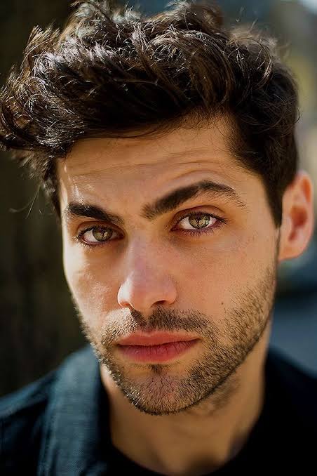 NEVERM0REschool's tweet photo. @ifuckingdylan ᴍᴏʀᴀᴅᴏʀ

ɴᴏᴍᴇ: Matthew Ryink
ɪᴅᴀᴅᴇ: 25
ʀᴀçᴀ: Humano
ᴘʀᴏɴᴏᴍᴇꜱ: ele/dele
ᴘʀᴏꜰɪꜱꜱãᴏ/ʟᴏᴄᴀʟ ᴅᴇ ᴛʀᴀʙᴀʟʜᴏ: Cirurgião geral
ꜱʜᴀᴘᴇ: Matthew Daddario
@matthewDaddd https://t.co/JcEbEaBI4g
