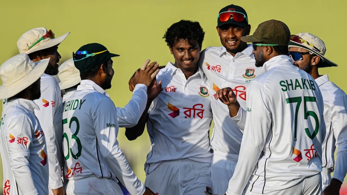 প্রথমবারের মতো টেস্টে পাকিস্তান বধ, ১০ উইকেটের জয় টাইগারদের