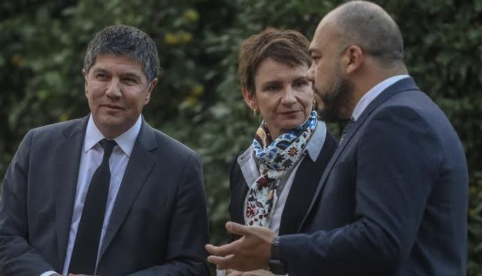 joseantoniokast's tweet photo. La estrategia de seguridad del Gobierno fracasó completamente. La renuncia de la Ministra Toha y sus Subsecretarios no solo es necesaria, sino que indispensable para generar un cambio radical en la forma de enfrentar esta crisis https://t.co/izpC82y6M2