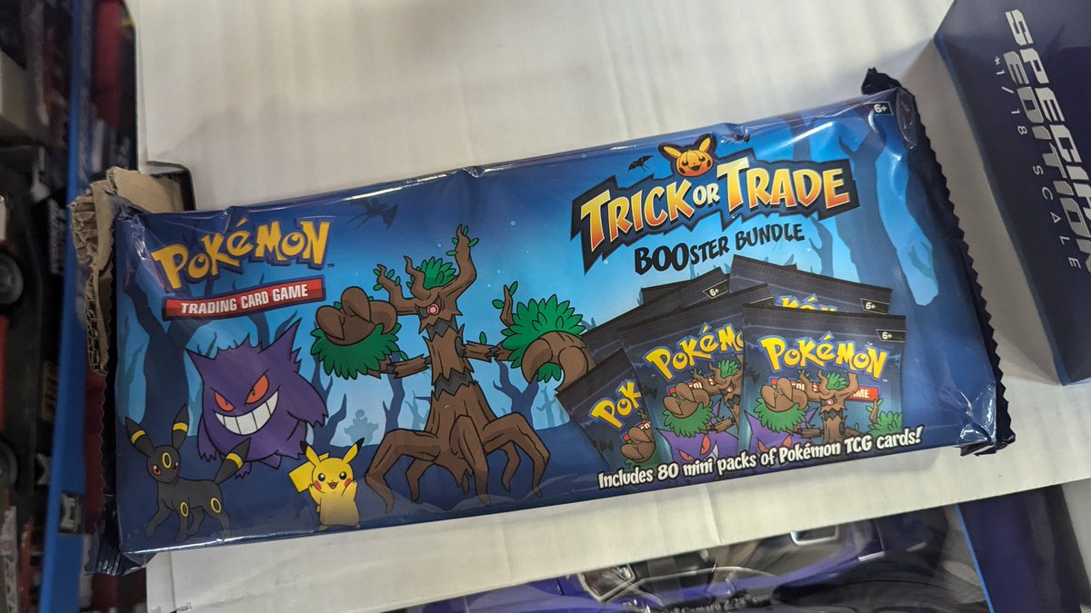 New 80-Pack Halloween Trick or Trade BOOster Bundles spotted for $24.98 at  Sam's Club! Keep an eye out at your stores!  #PokemonTCG : @BFIchiban