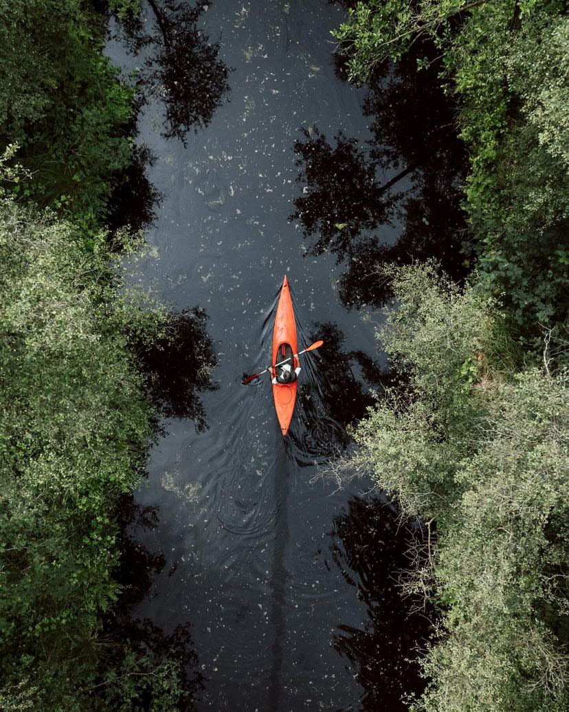 🌊 In celebration of #WorldWaterWeek , living below sea level might sound impossible, but for us, it’s just everyday life. From the impressive Delta Works keeping us safe to exploring the serene beauty of National Park De Biesbosch or mudflat walking in the Wadden Sea, water is