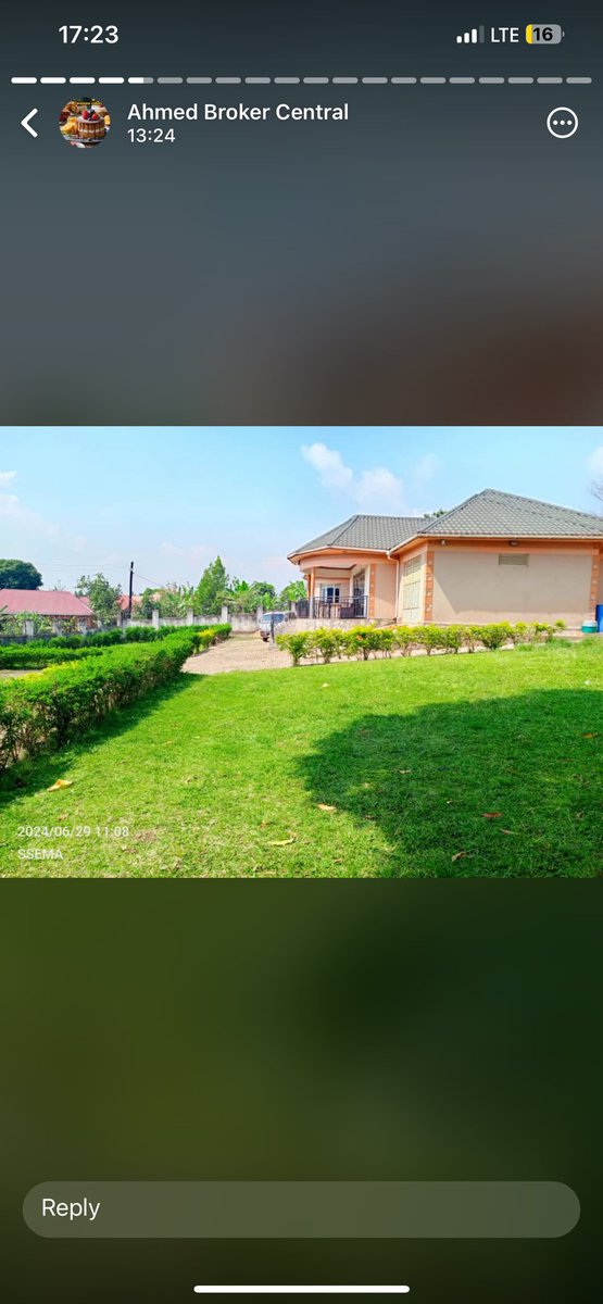 Deal!! A country home for sale just after buloba a walkable distance from tarmac having 3 bedrooms seating dinning bathrooms toilet kitchen 4 boys quarters well finished and fenced with a big compound seated on 36 decimals with land title asking price is 250m slightly negotiable.