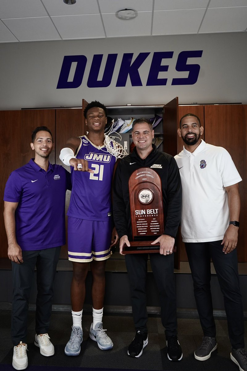 JMU how are we feeling ?  🐶🟡🟣  #officalvisit <a href="/wcsFHSHoops/">Franklin Basketball</a> <a href="/PrepHoopsTN/">Prep Hoops Tennessee</a>