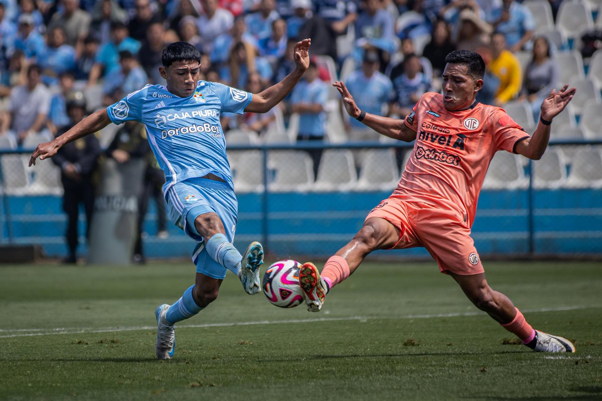 anderssonx783's tweet photo. 📝Final del Primer Tiempo
#Liga1TeApuesto

Fecha 9 | Torneo Clausura

Sporting Cristal 1 - 0 UTC 
🏟 Alberto Gallardo 
📷 Walter Cieza

@futgoldeportesp https://t.co/wqKeRBfVkd