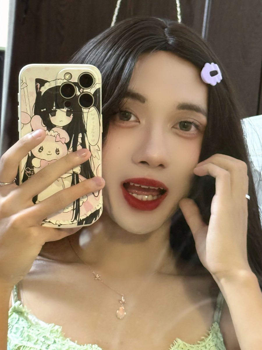 AyxtlP's tweet photo. 自拍四连 https://t.co/pGjSifqss5