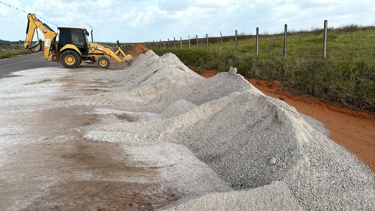 fatimabezerra's tweet photo. Bom dia! ☀️
Alguém aí foi pra Pipa esse fim de semana?
As obras da RN 003 - entre a BR 101 na altura de Goianinha e Tibau do Sul - já começaram! A previsão de entrega é novembro, se Deus quiser! Sigamos! #EstradasDoRN https://t.co/JQtxJ2okOr
