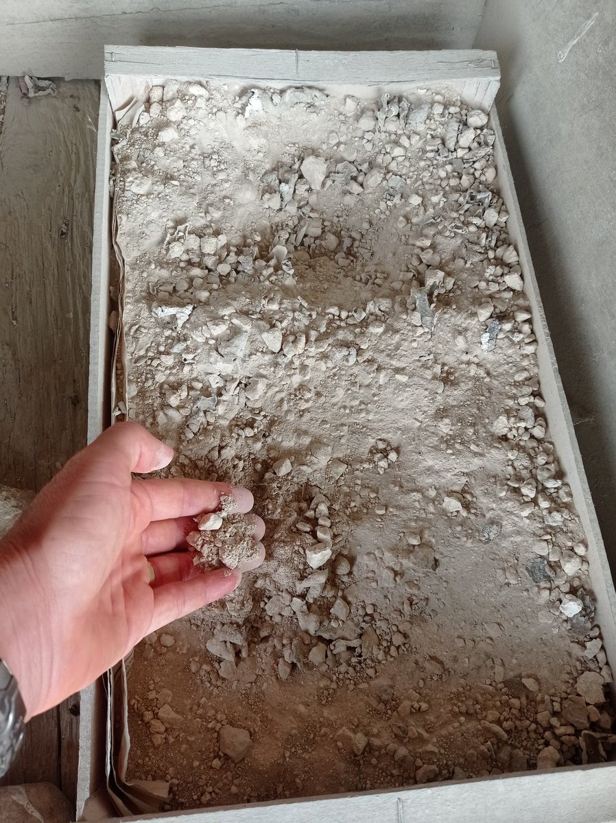 FBaudron's tweet photo. My home village (near #Charolles #Burgundy) was known for the production of #agriculture(al) #lime from the late XIXth century to the early 1960ies. The 7 m kilns remains &amp; are some of the last such structures listed in #France.

#AcidSoils https://t.co/QMIKhoxq8r