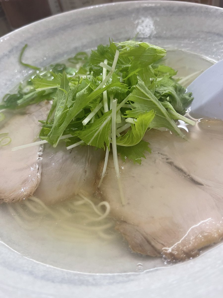 MINT_W19's tweet photo. 排骨(ぱいくー)と水餃子！
ふらっとラーメン〆のつもりがめっちゃ美味しかった！

食べ過ぎチートな夜を過ごしてます。
今宵はよっぱぶじー確定です。
ご迷惑をおかけしますm(_ _)m https://t.co/wN6NX2dQ5x