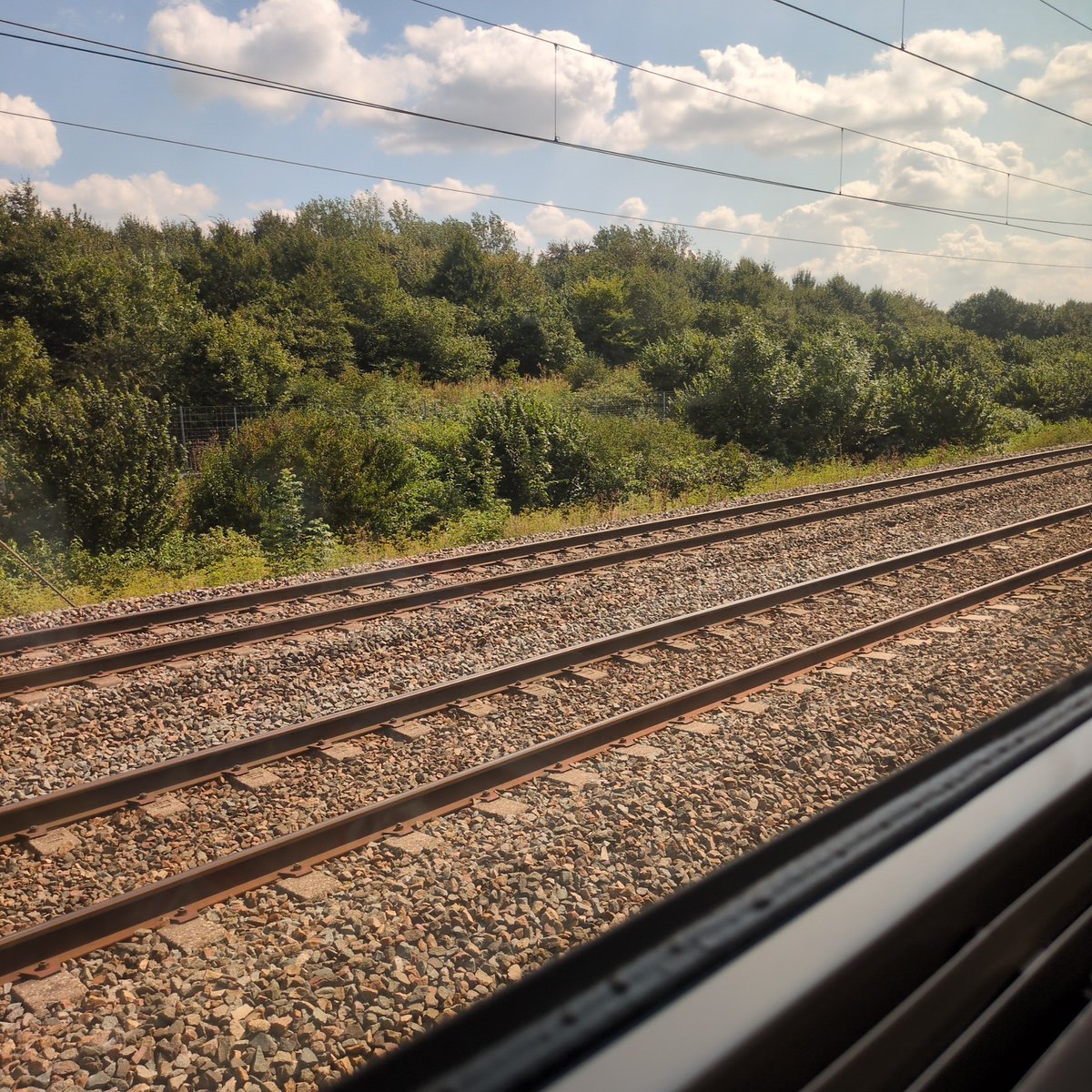 nothing2install tweet media