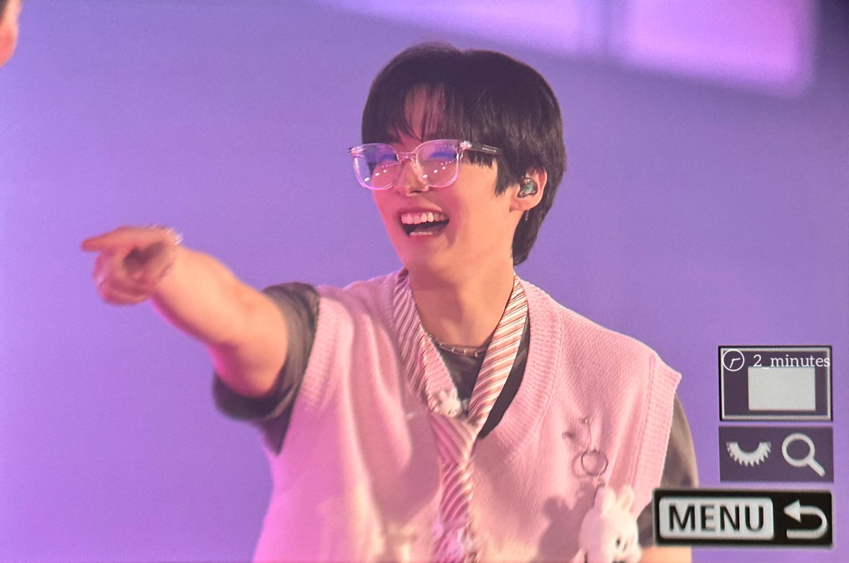 dailylinoring's tweet photo. HAPPY SMILEY LEEKNOW HEALS MY HEART FR ☹️ https://t.co/Xo7TCNLcIH
