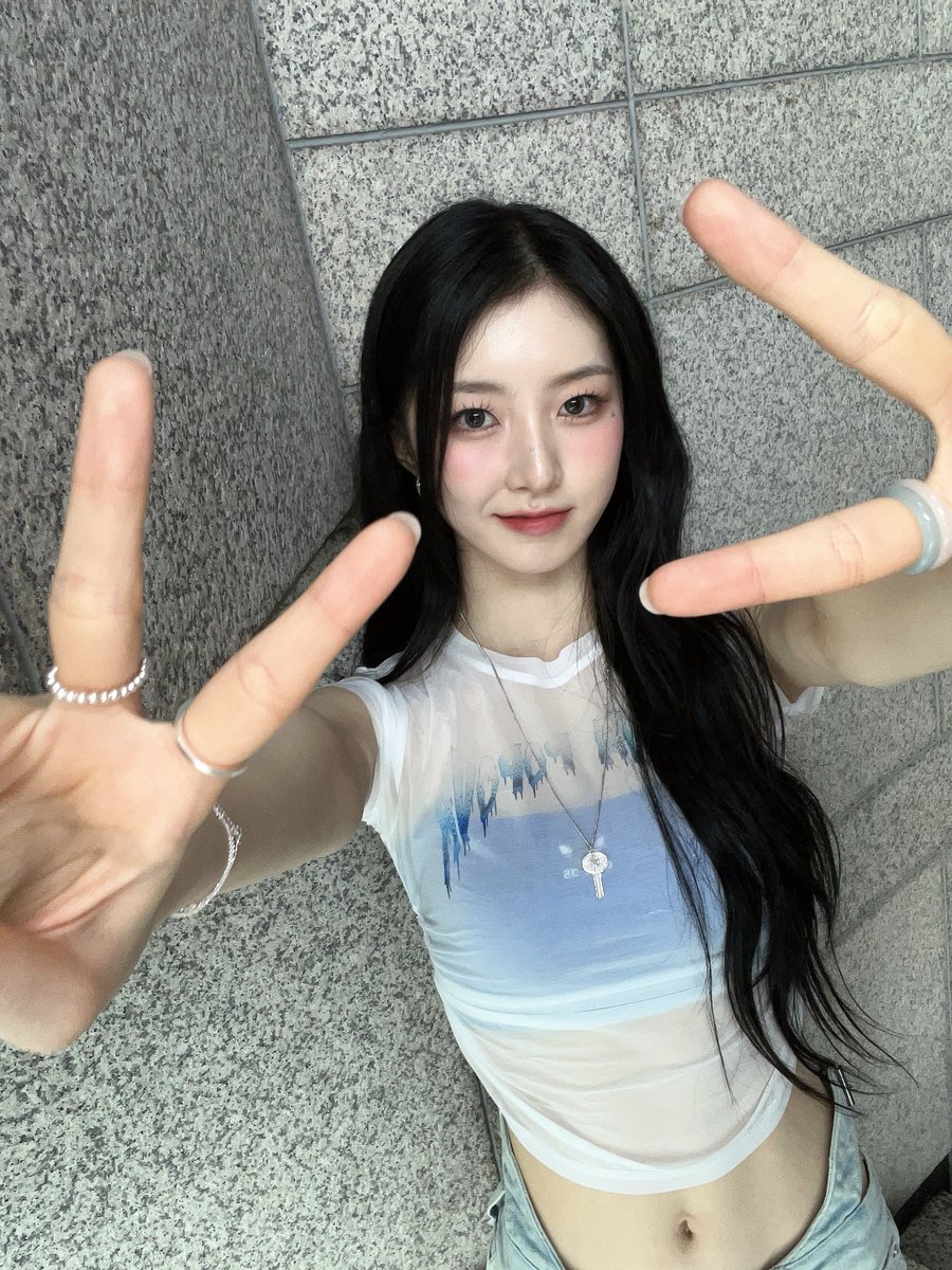 CUBE_LIGHTSUM's tweet photo. [#주현] 마지막 인가 🩵
썸잇 항상 너무 고마워어 🥰 https://t.co/b5PIHxRiLF