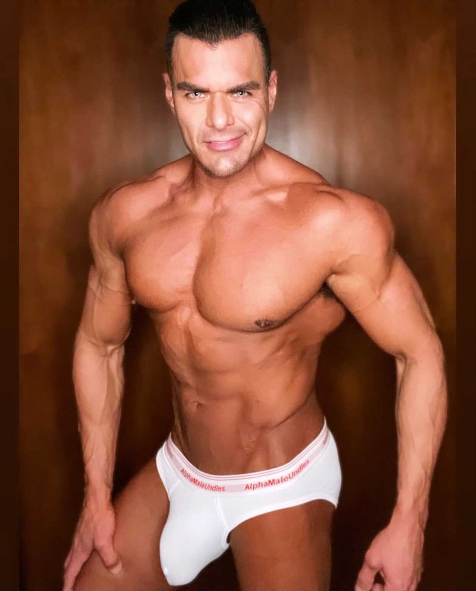 A M U underwear tweet media