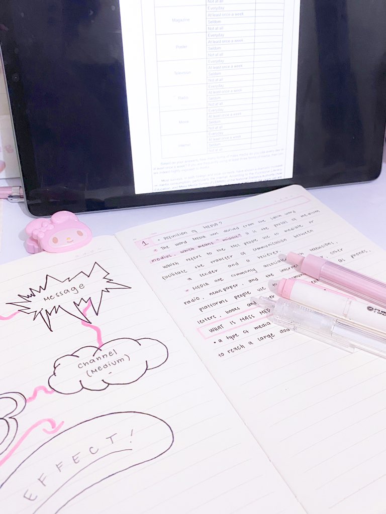 i love my media and information literacy subject !  ྀིྀི 

୨⎯ #studytwt #studyacc ⎯୧