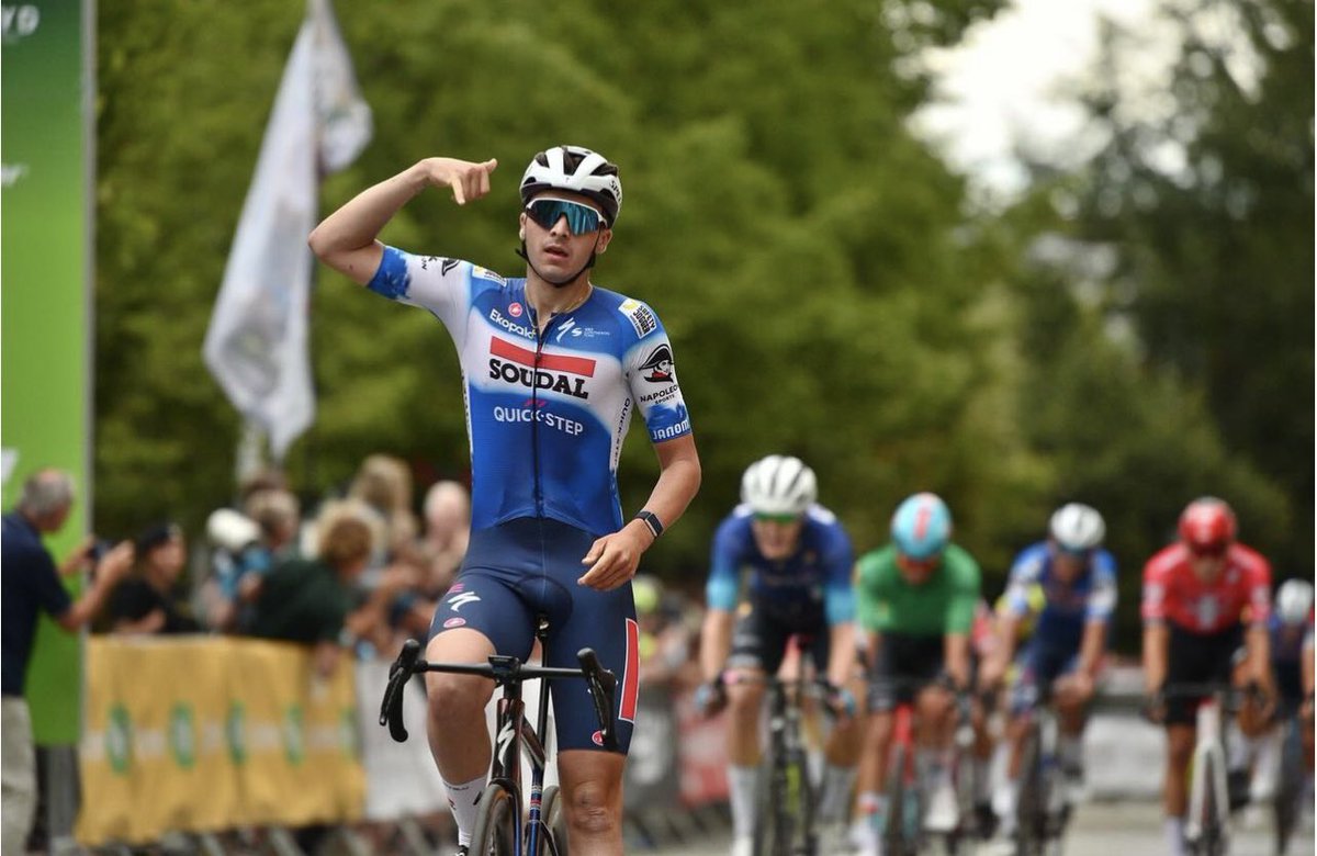 Wow, wow, wow!

<a href="/SenneHulsmans_/">Senne Hulsmans</a> makes it back-to-back wins for our team in the Czech Republic 😃

Over and out from the <a href="/westbohemiatour/">westbohemiatour</a> 👋