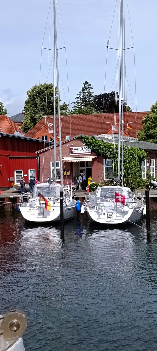 Meine zwei 💕Herzen schlagen für🇨🇭und🇩🇪.