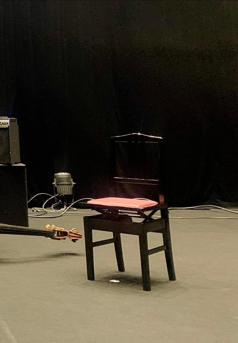 Maestro <a href="/RonCarterBass/">Ron Carter</a> posted this on Facebook this morning. RIP #RussellMalone