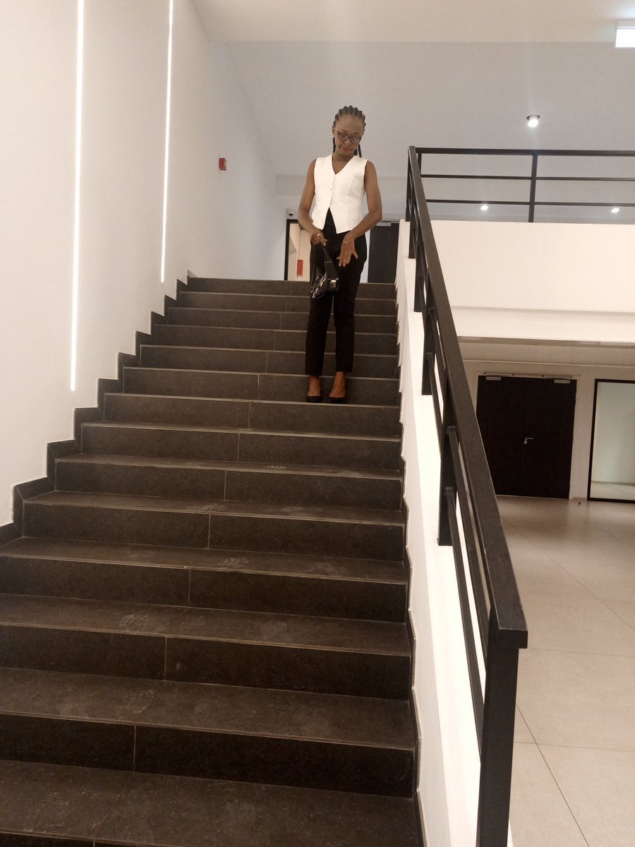 Ruthkamuanya1's tweet photo. J'ai pris part pour la 4ème x à la conférence #Valeur_Ajoutée du Coach #Kpossible. Thème "l'échec mon échelle🪜" 24/08/2024/Silikin Village
A l'occasion j'ai suivi la prestation en musique classique de mes jeunes frères. Autrefois mes élèves, today des amis😍Yaya heureuse🥂 https://t.co/AOKfpm2Mjf