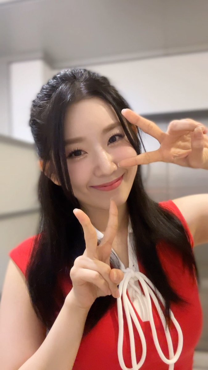 boniarchives's tweet image. #보니 #최의정 ✿ #드림노트
« © IG • boni__page | 240825 »

恋する惑星アナタに連れて行かれたみたい 🪐✨

#DreamNote #BoNi #ドリームノート #ボニ