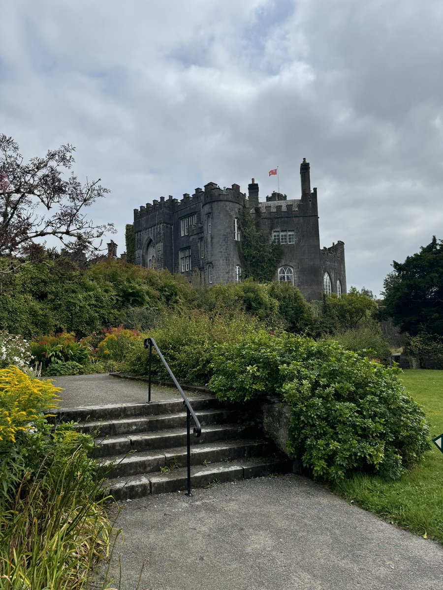 djbrianpate's tweet photo. New listing alert!
Birr Castle in Ireland.
Built in 1170.
Includes over 100 acres and a 120 year old telescope!
#PateRealtyGroup
#FSUTwitter https://t.co/Hu8vqPKSaR