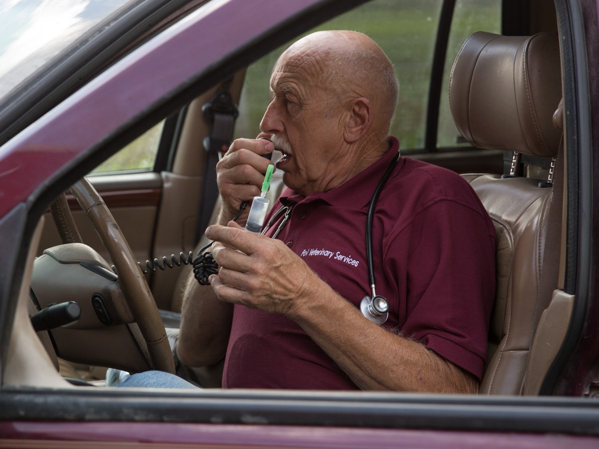 Dr. Pol tweet media