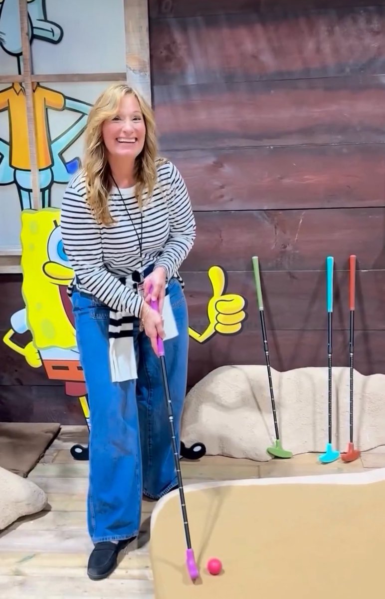 Today is the LAST DAY so get out there and play!

Join us for some interactive fun at the @paramountplusCA Lodge at @fanexpocanada  

#ParamountPlusCA 
#FanExpoCanada
#SpongeBob25