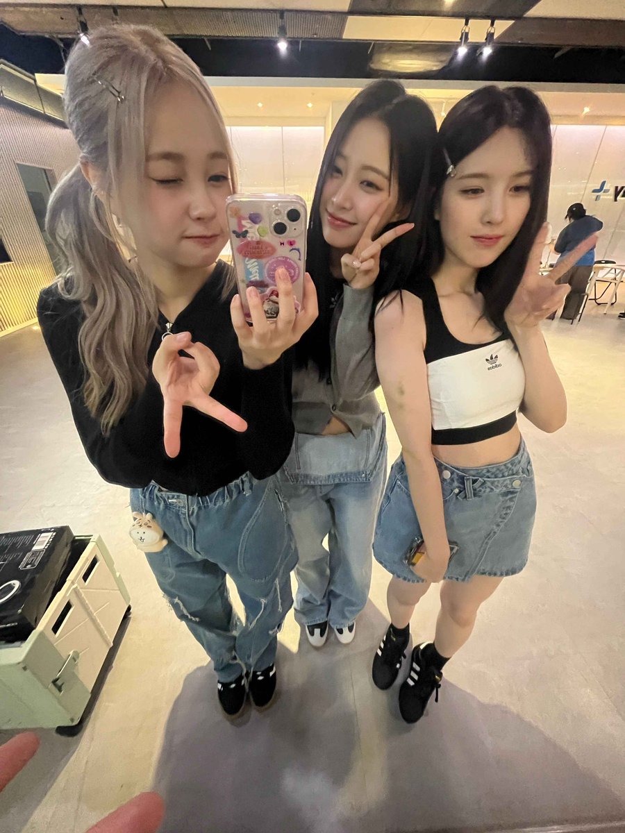 wklybbl's tweet photo. 240825 🐰 4:21pm kst https://t.co/c7p1XyEATl