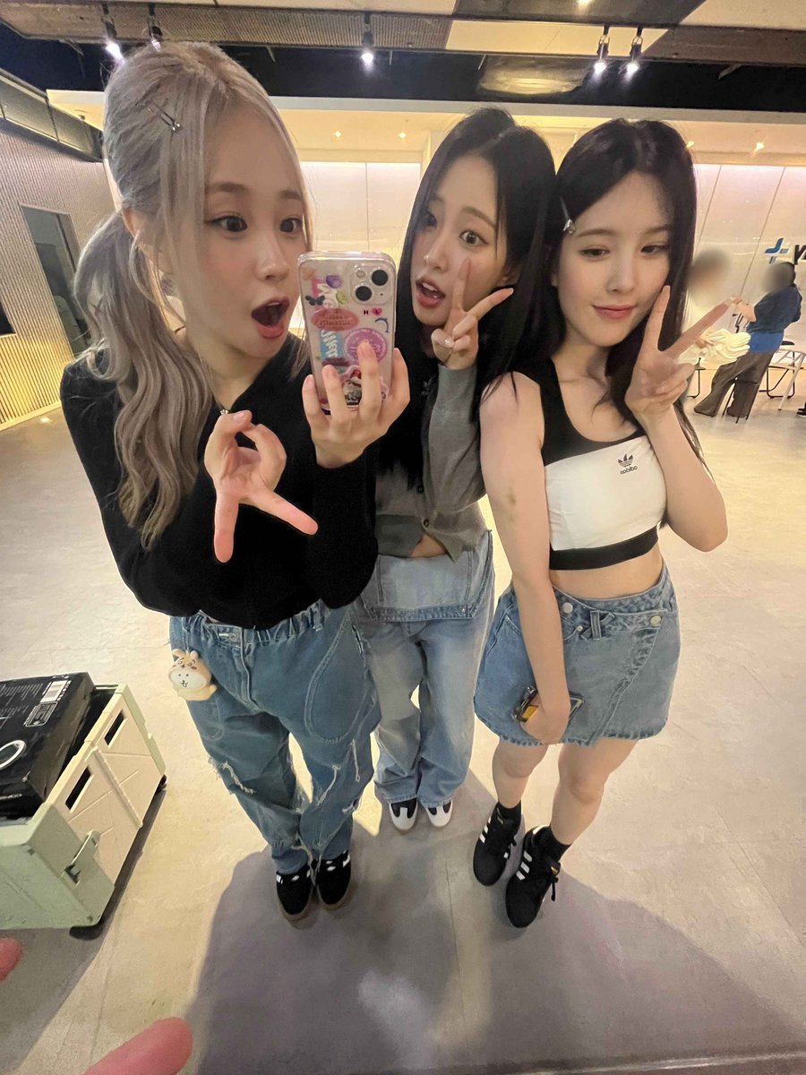 wklybbl's tweet photo. 240825 🐰 4:21pm kst https://t.co/c7p1XyEATl