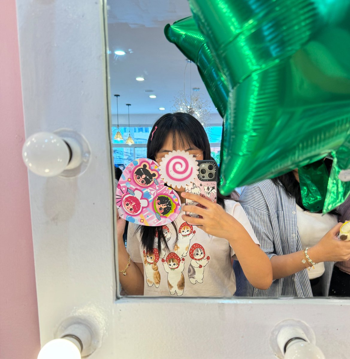 jolsonni's tweet photo. tds3 part two! had so much fun sa leo babies cse! thank you @pompomliuren and @WayV_Dvo !! dami ko nauwi na freebies and chika 🙂‍↕️🙂‍↕️

#MarkXiaoMinsCarnival https://t.co/FqqfM5QCI2